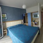 Edera Hotel 2*