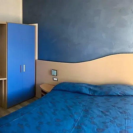 Edera מלון 2*